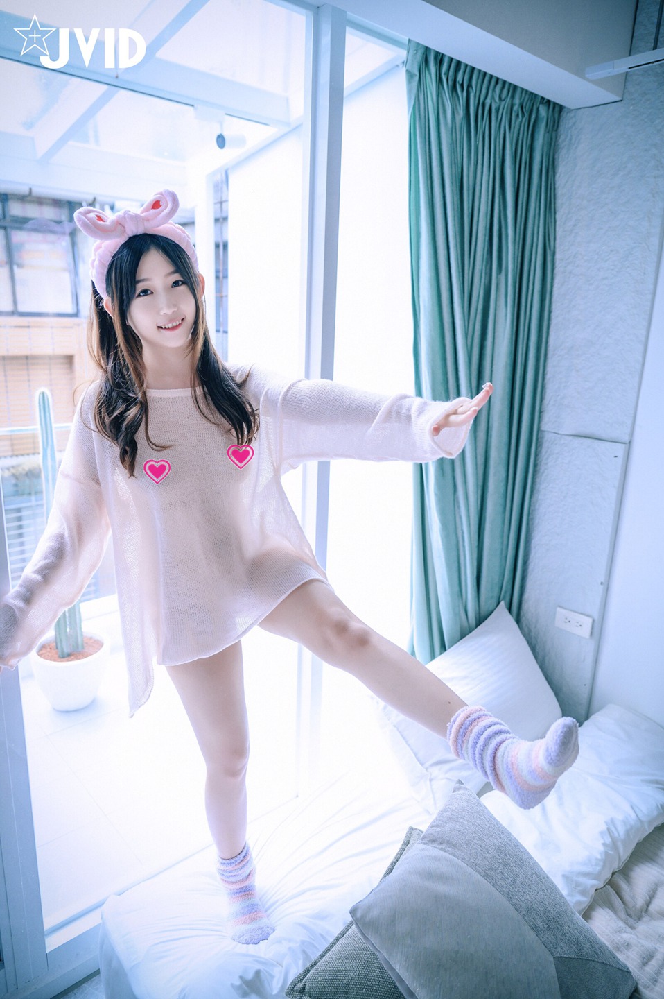 邻家清纯可爱美少女mini肉包妹 大尺度开腿曝光